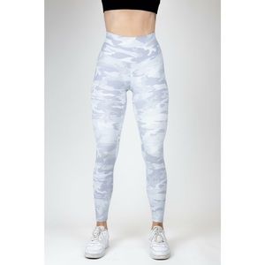 Free Spirit camo leggings